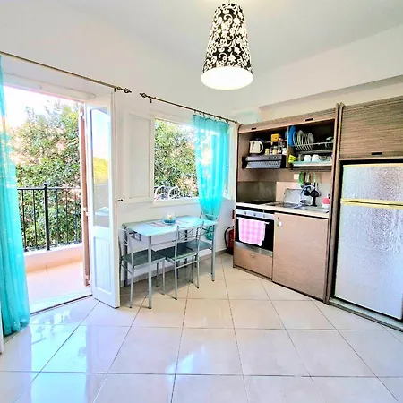 Faros Lighthouse Apartment